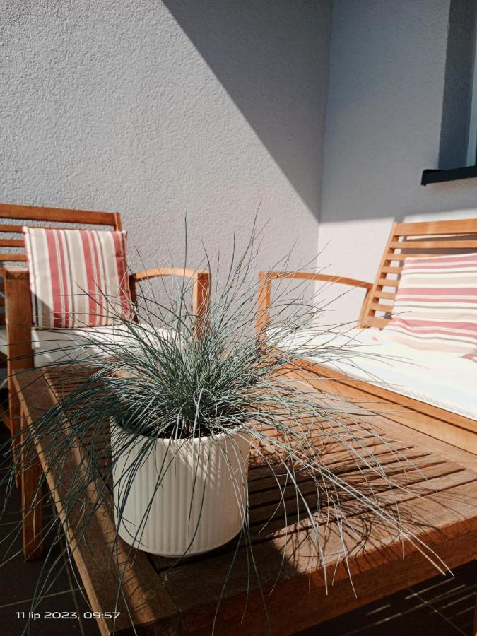 Apartament Na Zielonej Z Tarasem Apartment Пила Екстериор снимка